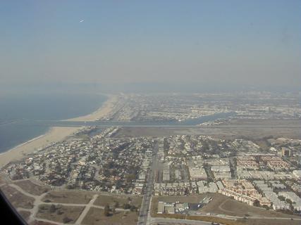 Playa Del Rey.  Venice beach that you see on TV a lot is down there (north of the canal)<br>Location: <a href="https://www.google.com/maps/search/?api=1&query=33.94867,-118.43675" target="_new">Over California</a>